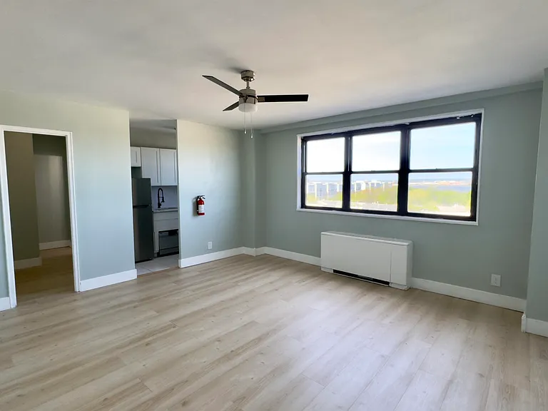 1225 Kennedy Blvd #5C — Photo 4