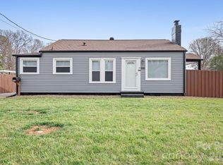 264 E McNeely Ave, Mooresville, NC 28115