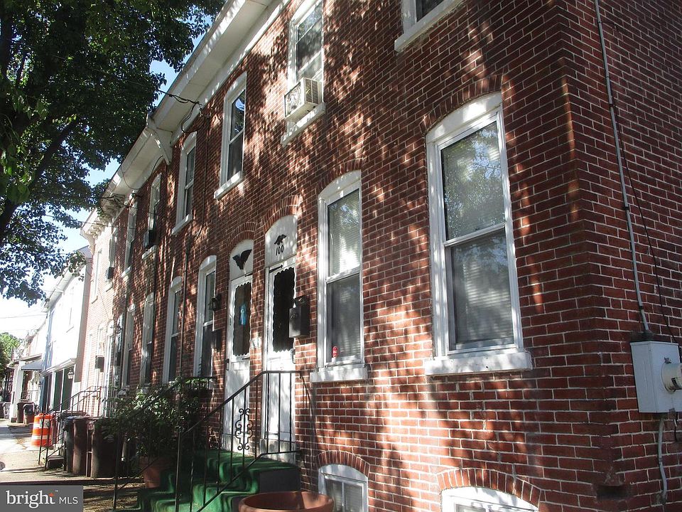 2nd image of 106 Cedar St