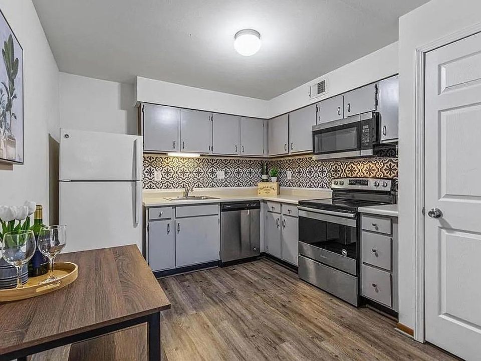 1st image of 12836 Portulaca Dr Unit H
