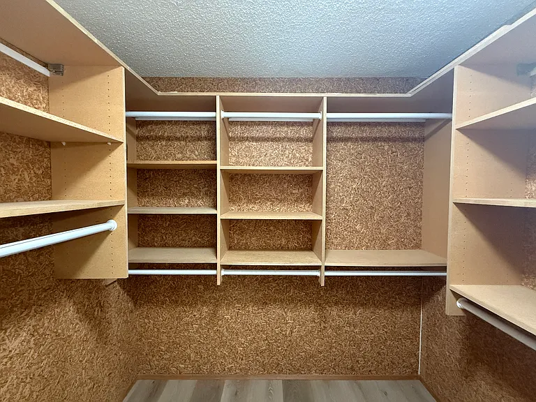 7325 Rock Canyon Dr — Photo 13