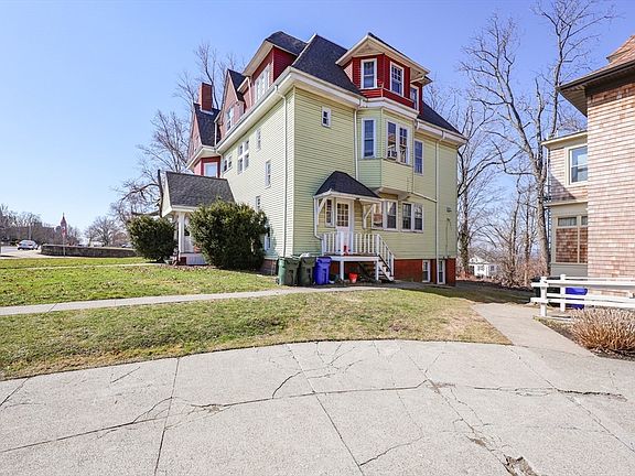 4th image of 604 Rock St