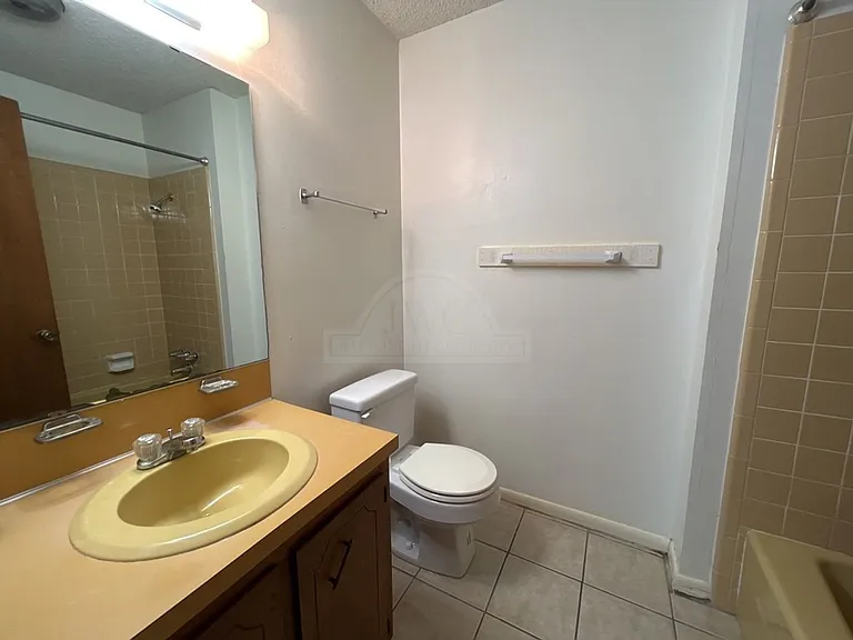 2408 Carnation Dr — Photo 18