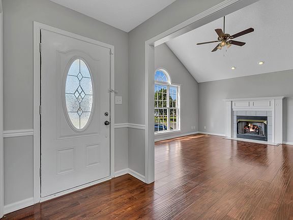 4th image of 2623 Denver Ct