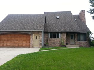 757 Maple St, Paynesville, MN 56362