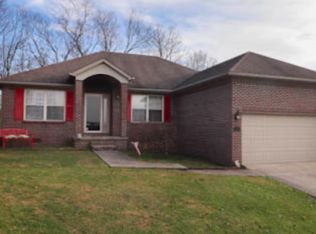 1137 Heathcliff Dr, Richmond, KY 40475