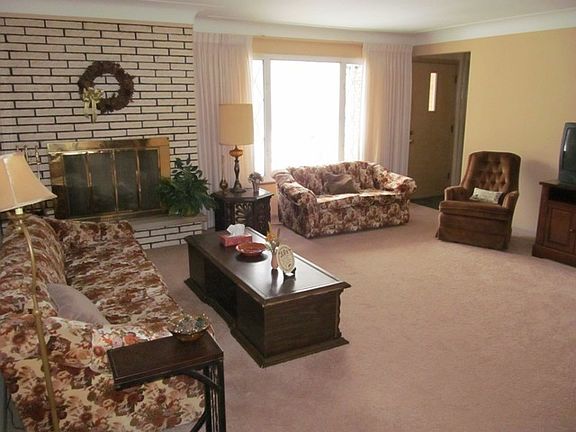 5th image of 1529 Justo Ln