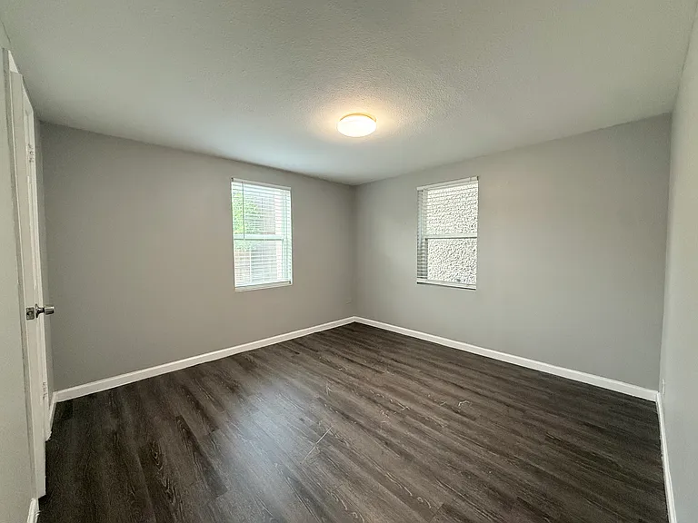 601 Francine Dr #B — Photo 5