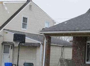 2817 Narcissus Rd, Philadelphia, PA 19154