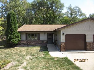 106 E Monroe Ave, Fairfield, IA