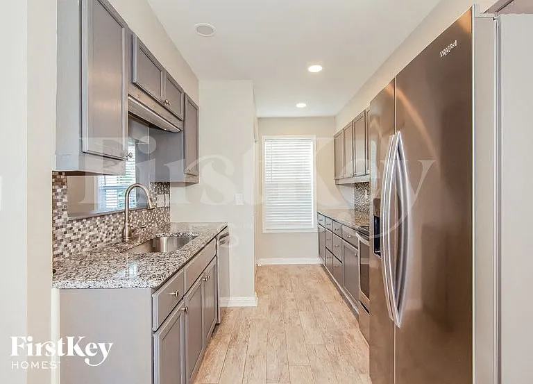 3113 Strong Box Ln — Photo 6