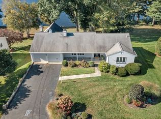 25 Crest Rd, Framingham, MA 01702