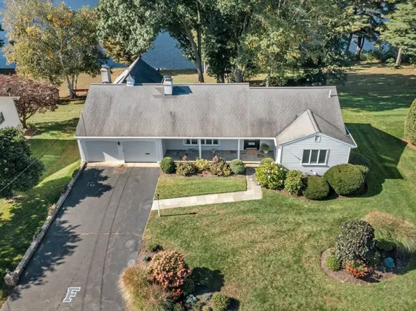 25 Crest Rd, Framingham, MA 01702