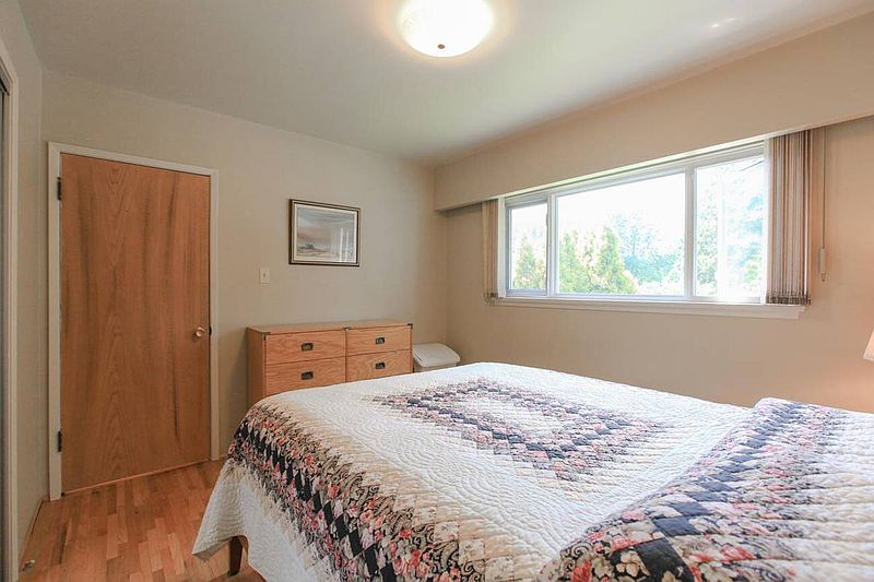 Burnaby House for rent - 3 Bedrooms — photo 8
