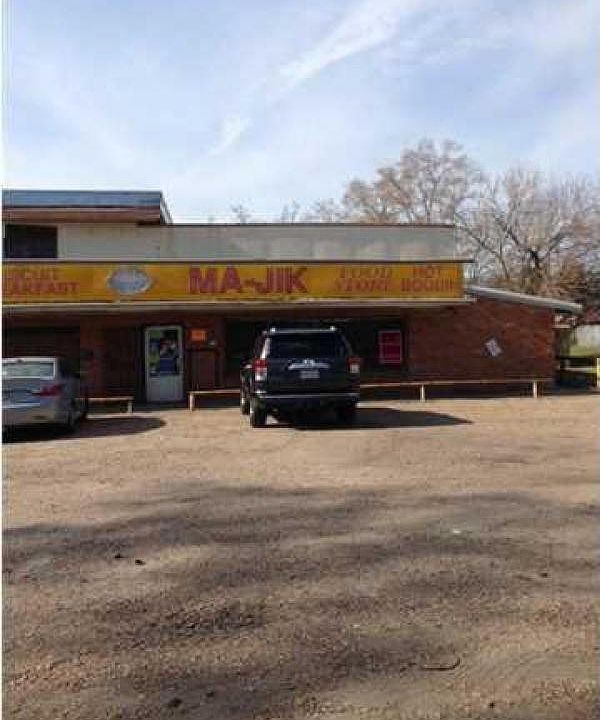 1st image of 813 Highway 749
