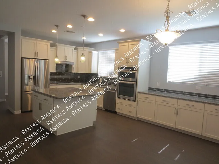 3636 E Lodgepole Dr — Photo 21