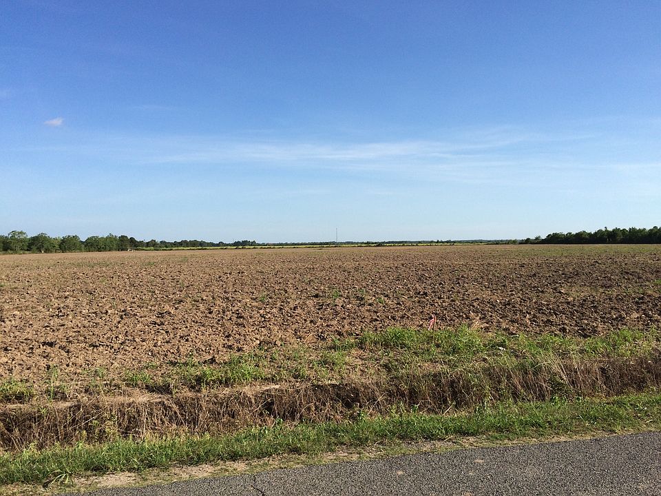 2nd image of Hengens Rd