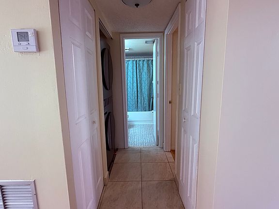 4th image of 6800 Cypress Rd APT 401