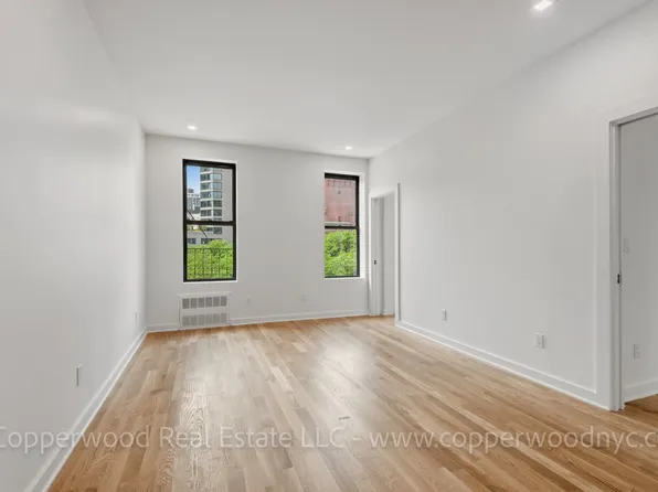 55 East 95th Street image 1 of 14