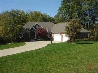 332 Naples Ct, Greenwood, IN 46142