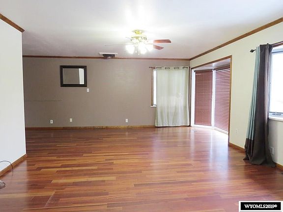 2nd image of 419 E Pine St
