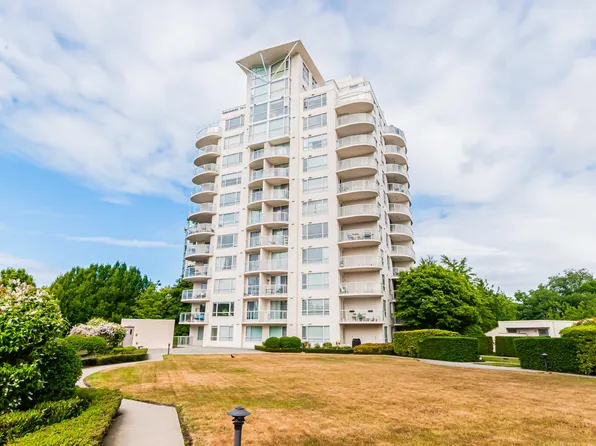 7680 Granville Ave #303, Richmond, BC V6Y 4B9