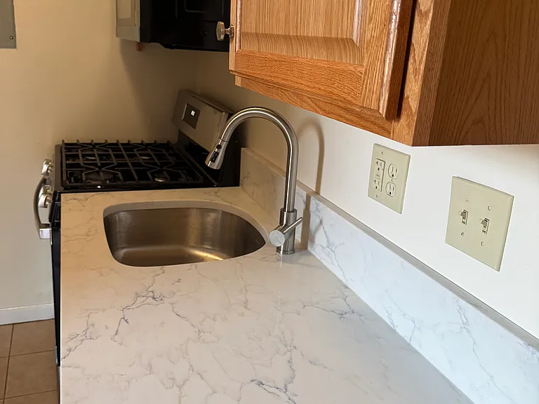 254 Bloomfield Ave #4 — Photo 4
