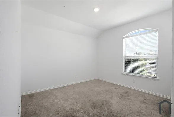 700 Pistachio Pkwy — Photo 33