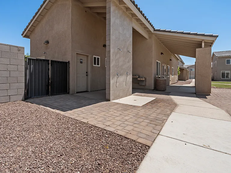 Desert View Villas Luxury Townhomes — Photo 17