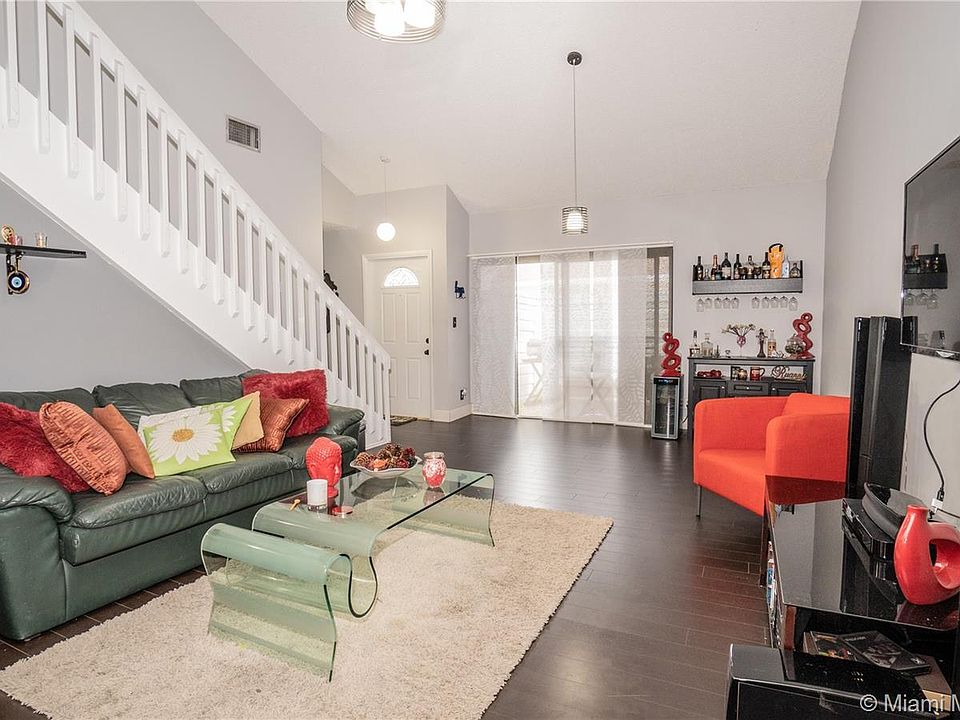 1st image of 3324 NW 101st Ave #3324