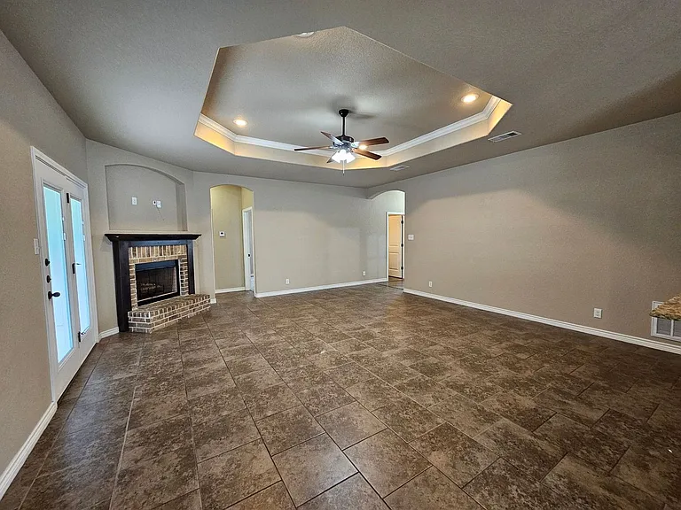 6211 Newcastle Dr — Photo 15