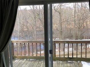 11 Babcock St #4, West Warwick, RI 02893