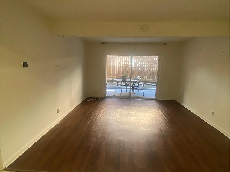 2208 Enfield Rd #10500 — Photo 3