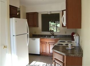 12 Knoll Ln, Weatogue, CT 06089