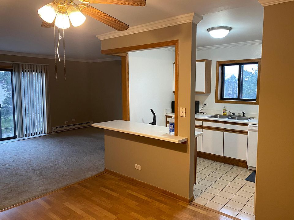 1st image of 4067 Bonhill Dr