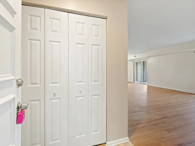 15101 Glade Dr #3G — Photo 2