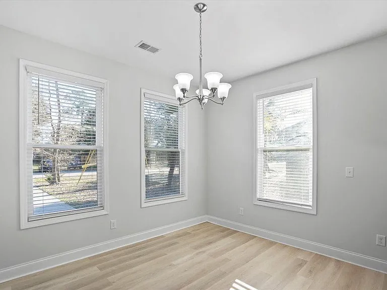3636 Tower Dr — Photo 16