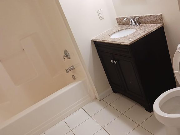 5th image of 266 S Lexington Ave Unit 14