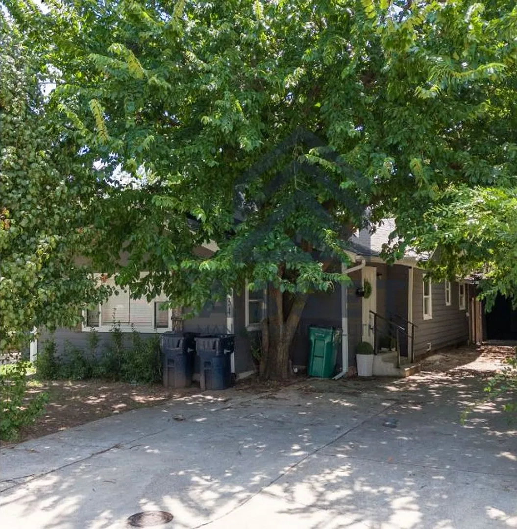 2934 NW 15th Street — Photo 4