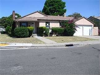 2nd image of 691 Beatrice St