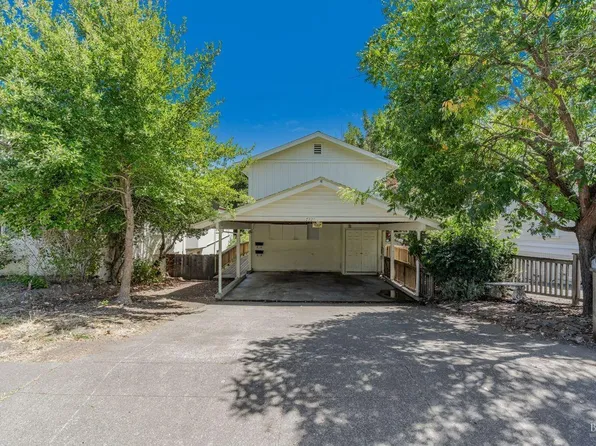 7321 Bodega Avenue, Sebastopol, CA 95472