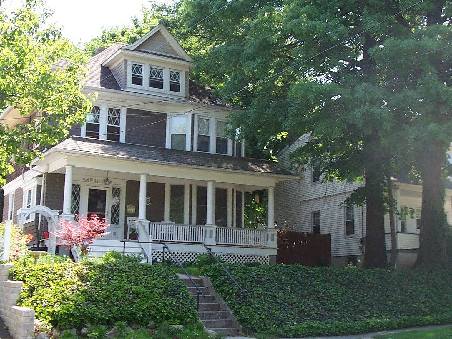 341 Oakland Ave, Staten Island, NY 10310 Zillow