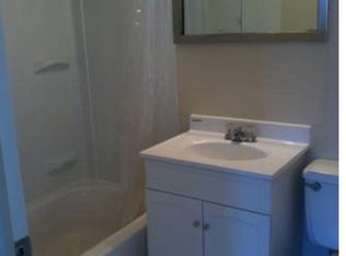 10136 Hegel Rd APT 7, Goodrich, MI 48438