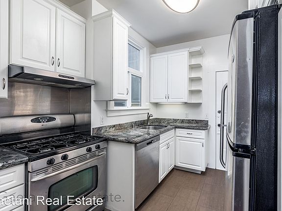 2nd image of 2433 Polk St APT 3
