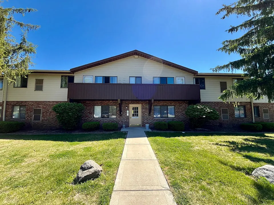 N111 15831st #15835