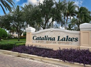 476 Capistrano Dr, Palm Beach Gardens, FL 33410