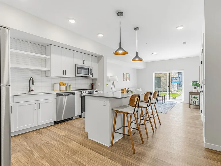 Asher Apartments - LIMITED-TIME OFFER 8 WEEKS FREE! — Photo 46