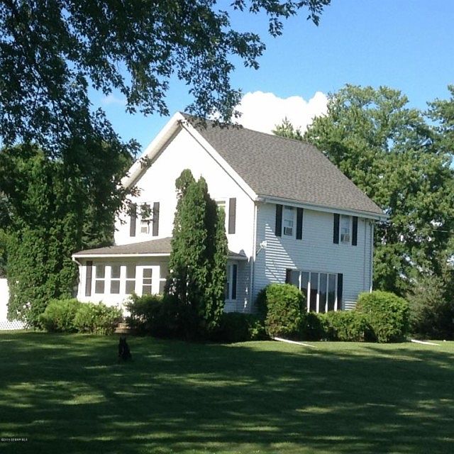 1st image of 10096 850th Ave