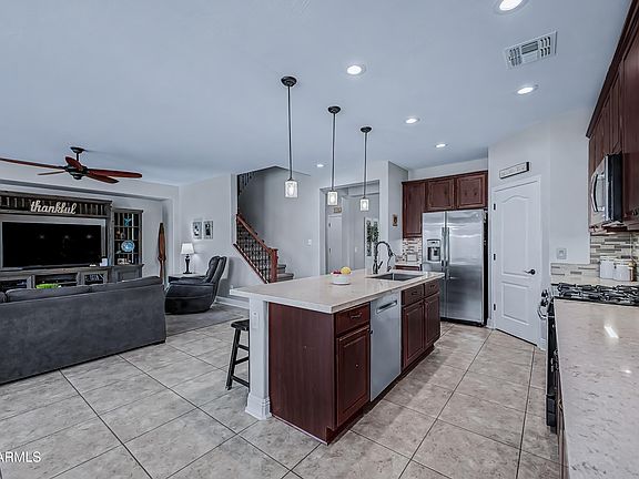4th image of 1938 E HAZELTINE Way
