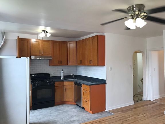 4th image of 87 Rockaway Ave #3